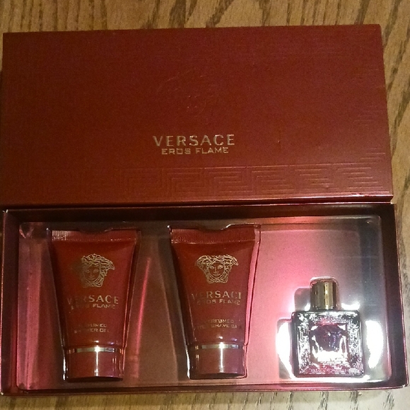 Versace Other - Versace Eros Flame Red Set